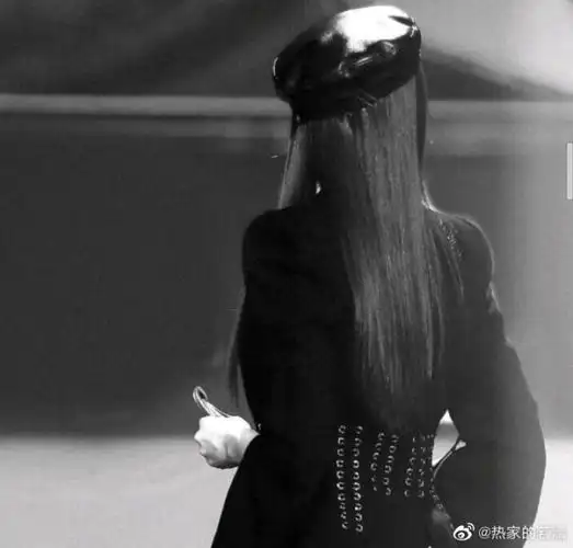 背影杀-迪丽热巴图集社(抱图dd)-话本小说网