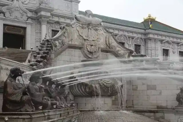 一千万件文物流失,研究中国史得求外国人|军情晚报|圆明园|文物|博物