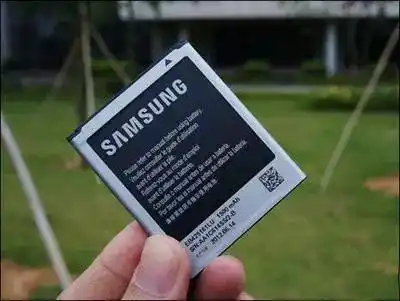 手机电池新突破,一分钟充满100%电量!