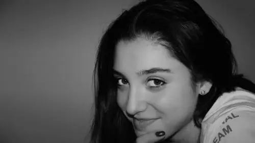 精选欧美非主流黑白美女宽屏桌面壁纸下载