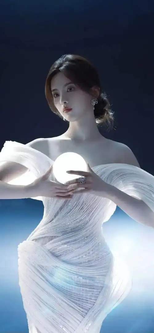 杨超越壁纸|华语歌手|华语音乐_网易订阅