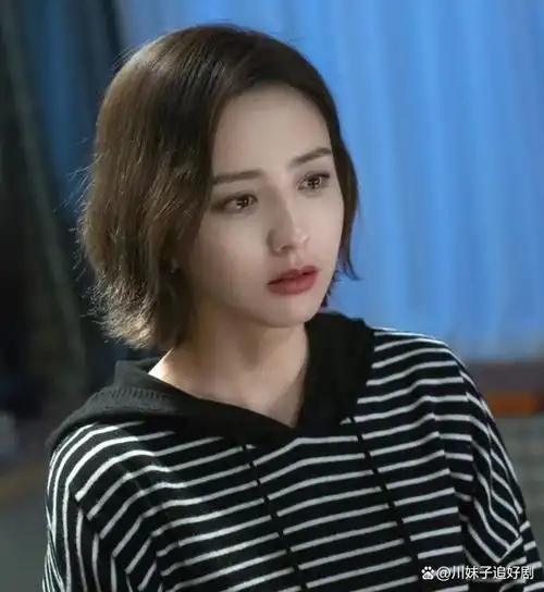 爱的厘米中佟丽娅演的是?女机长关雨晴