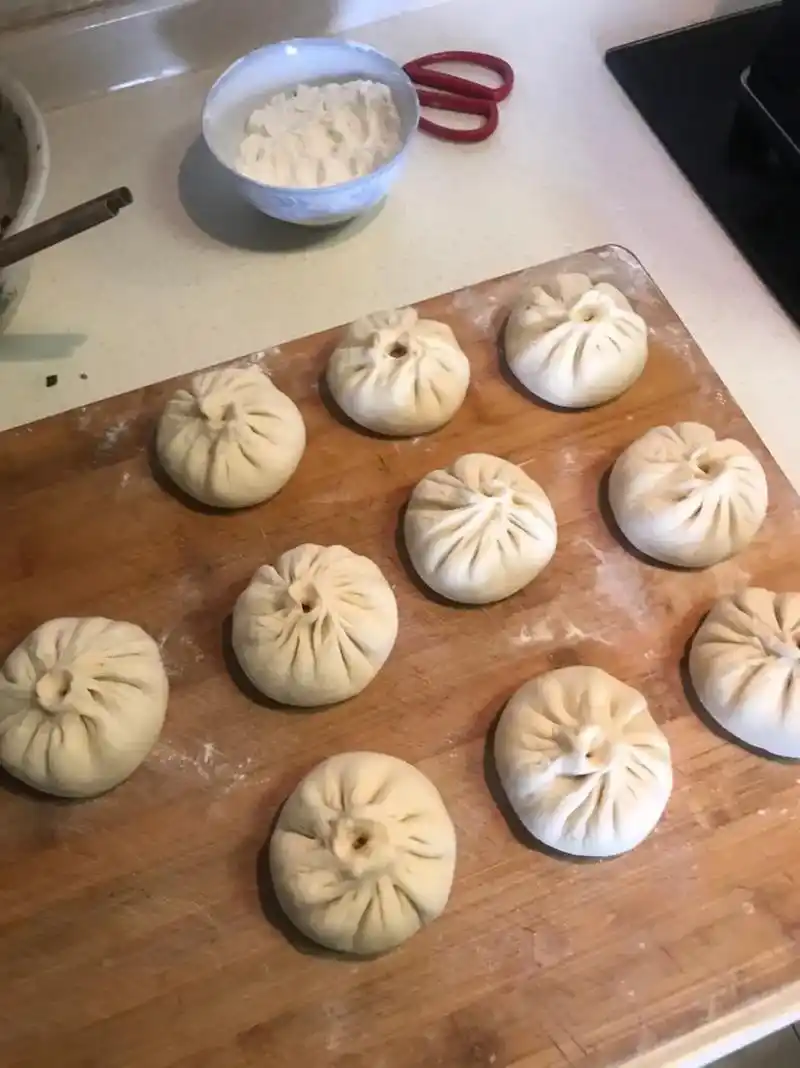 自己动手风衣足食手工包子馒头美味热腾腾的包子出锅了#蒸蒸日上 - 抖
