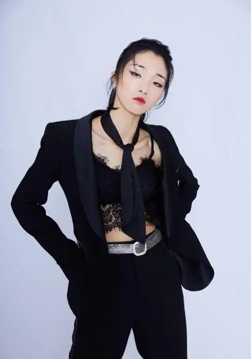 yamy被老板骂"丑不自知",提出解约却被骂作死,火箭少女成员发文力挺