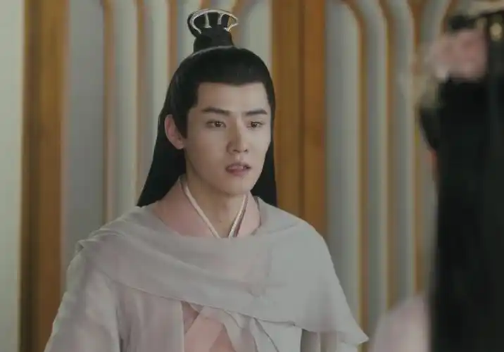 男团神颜古装凸嘴眼睛小,和赵露思搭档像小厮|千古玦尘|任豪|小厮