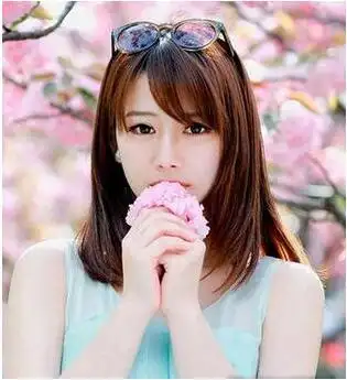 国字脸女生适合的瘦脸发型