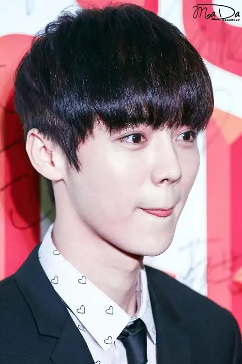 鹿晗 土豆《青春的选择》 吐舌撒娇停不下来