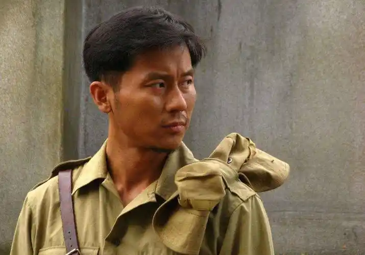 突击主演表_突击电视剧原型_士兵突击电视剧张国强剧照