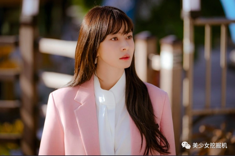 冷艳总理霸道女总裁绝美小三这些美艳女配分分钟掰弯你