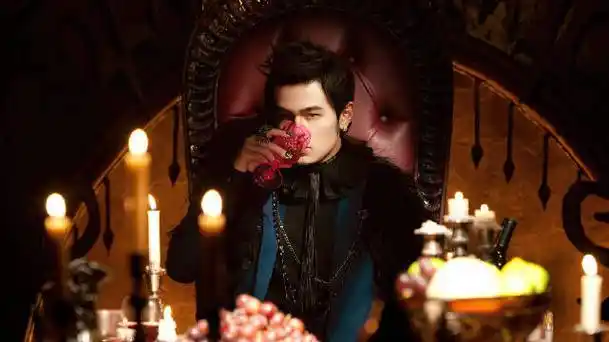 版mv「跨时代」是周杰伦于2010年5月18日发行的第十张个人音乐专辑