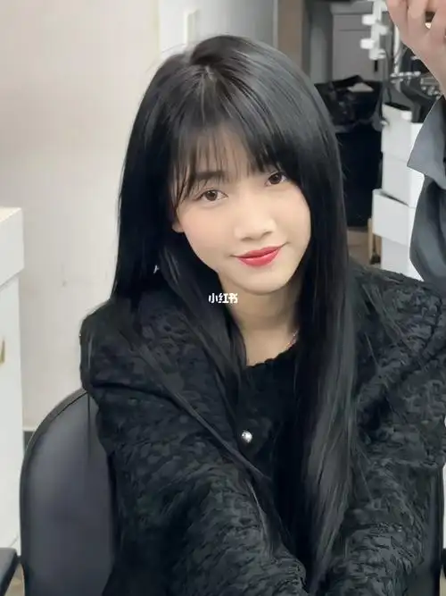 直发好看还是卷发好看