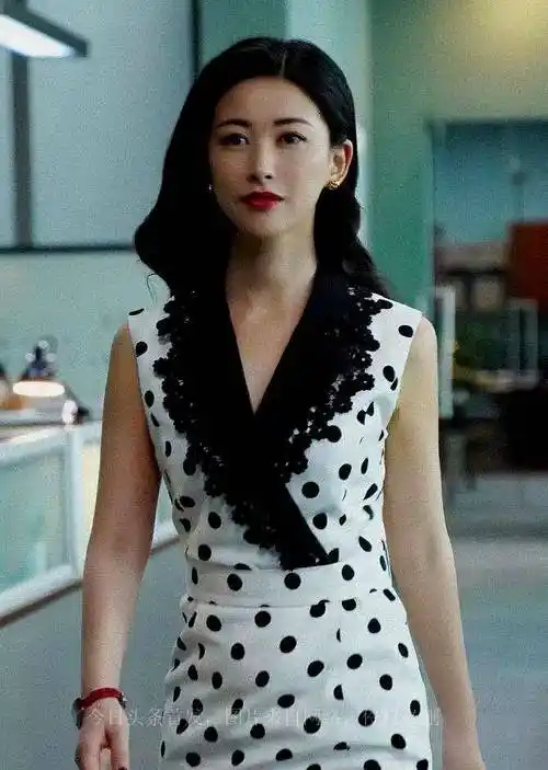 朱珠的放纵情史,与世界顶级富豪擦肩而过,靠美貌征服了5个男人_生活