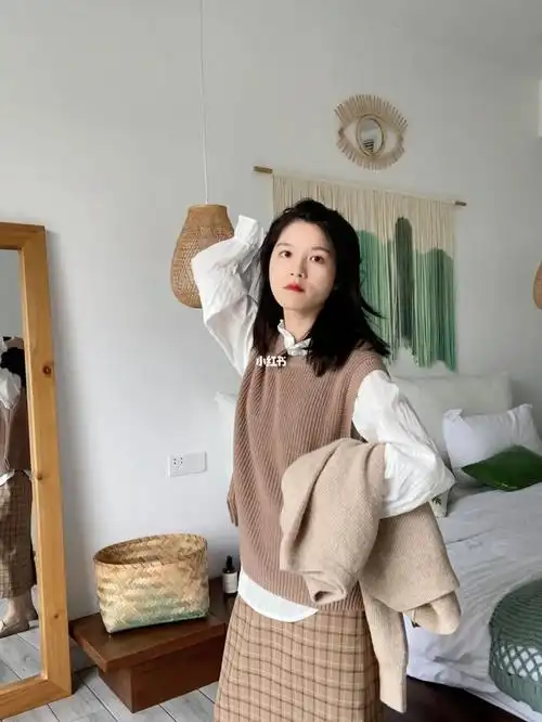 94小个子女生的日常穿搭|153cm深秋穿搭_穿搭_帽子_日常穿搭_美国