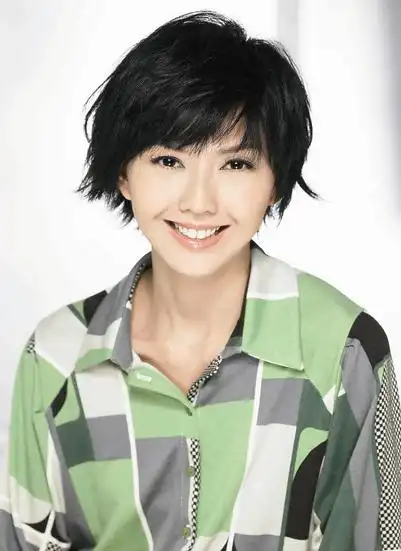 孙燕姿短发到长发蜕变