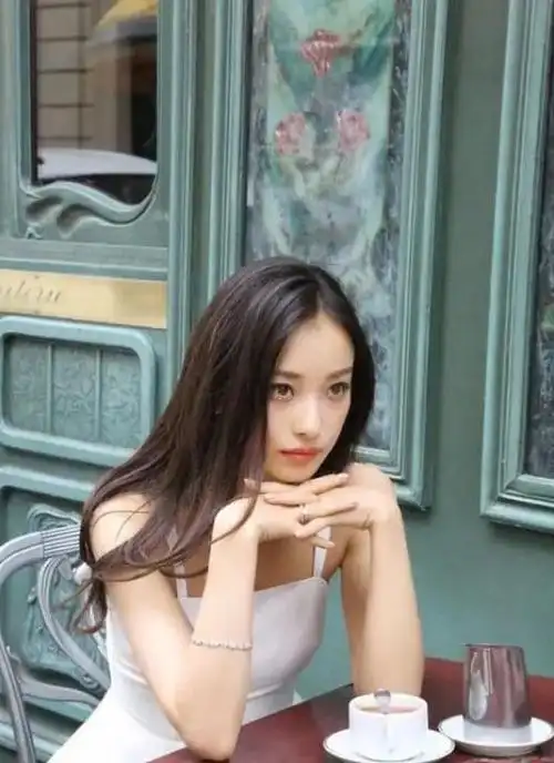 回顾演员倪妮虽没结婚但不代表没伴侣女人一生不该只有婚姻