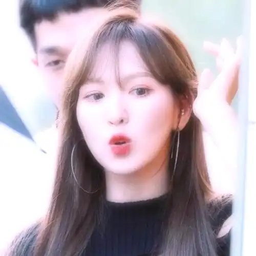 爱豆头像cr.二传注出处 by甜锡与仁均自截自调图(孙承欢wendy))