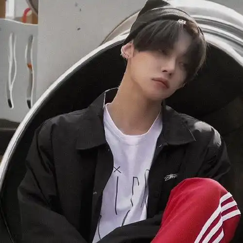 【崔然竣头像93 】太酷了太帅了吧(回归秀真的绝了#txt0531回归大发