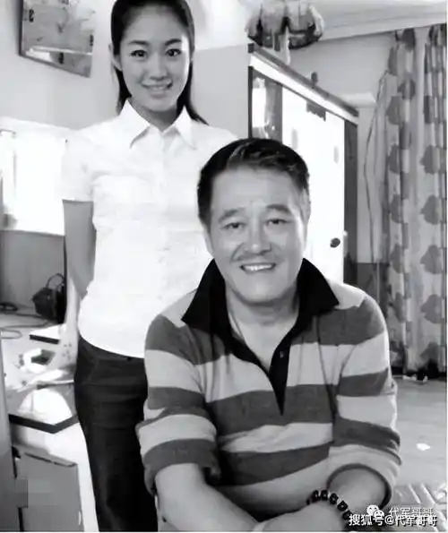 2002年,13岁的毕畅从沈阳民族艺术学校毕业,之后便一直参加一些舞蹈