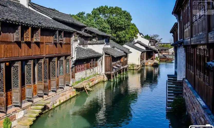 在古朴的江南水乡遇见蓝天下的桐乡乌镇_高清图集_新浪网