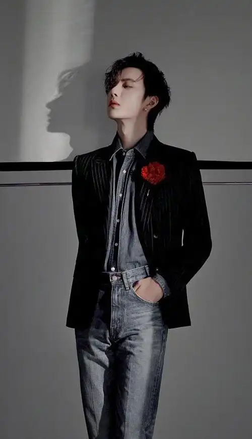 王一博送晚安祝福:2020年的遗憾,我们不带到2021年