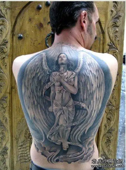 满背美女天使翅膀纹身图案纹身图片