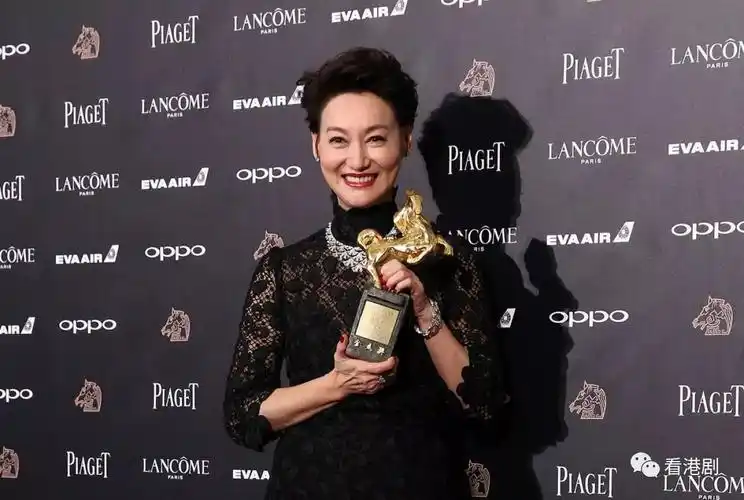 【金马奖2017】惠英红成金像金马双料影后!