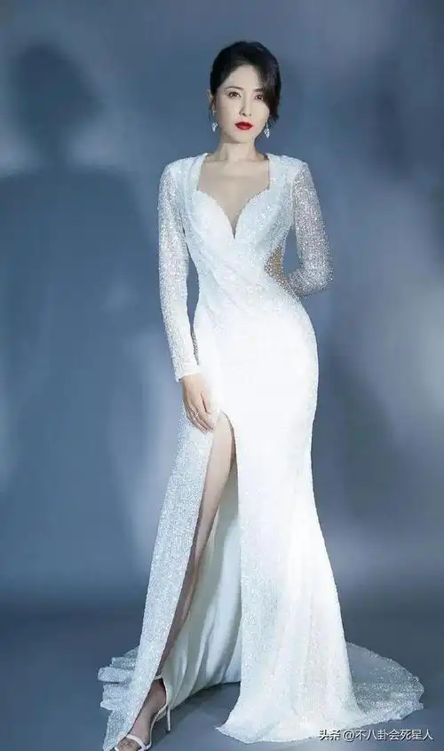 40岁美得让人移不开眼的女明星,这9位40 的"长腿"女星