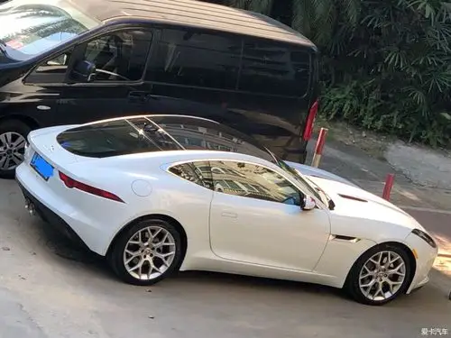 > 16款3.0t硬顶捷豹ftype,白色3万公里