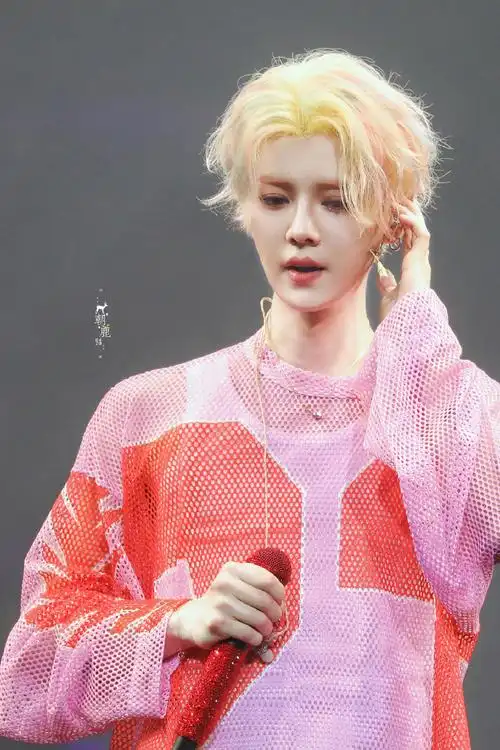 一些分享  为热爱  为喜欢  939393朝鹿forluhan_鹿晗的微博