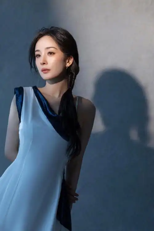 杨幂 | 功夫熊猫4 首映  发型:李志辉  #美妆v赏##杨幂##杨幂功夫熊猫