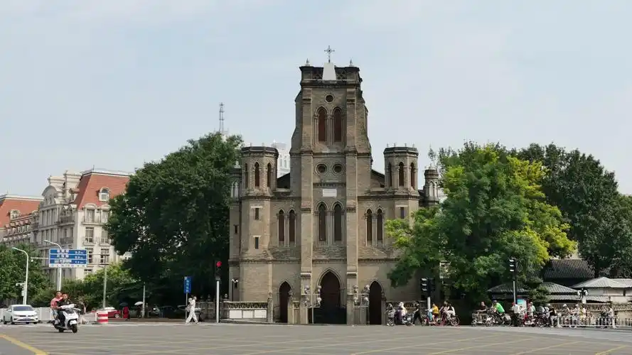 望海楼教堂 1870年发生的天津教案就是在这座教堂,俗称火烧望海楼.