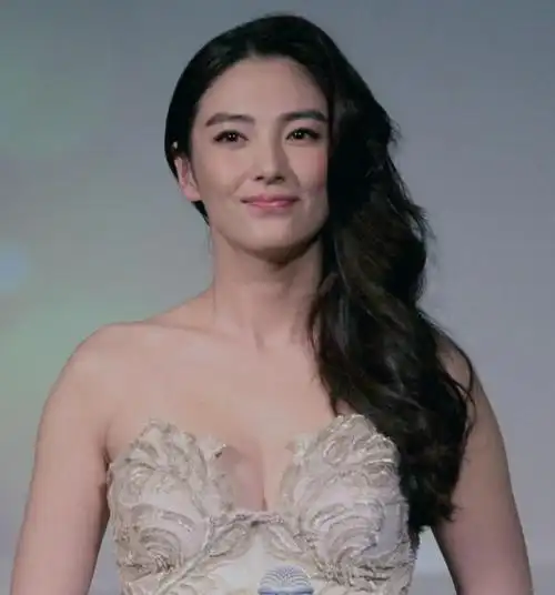 然而,最近张雨绮的身材引起的轰动可谓是前所未有,让人不禁感叹,这个