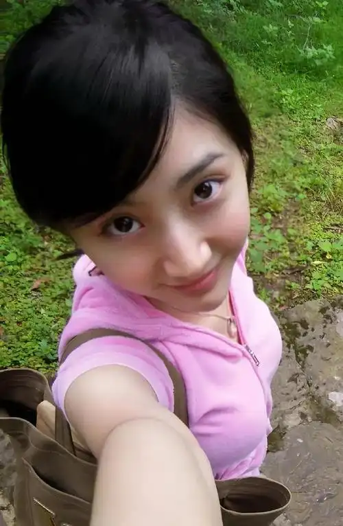 早期的景甜!很清纯,是在路上看到会心动的女生!