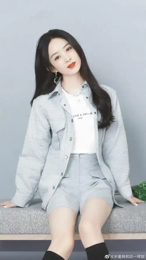 赵丽颖拜托了冰箱##赵丽颖拜托了冰箱轰趴季##赵丽颖蓝色套装大片