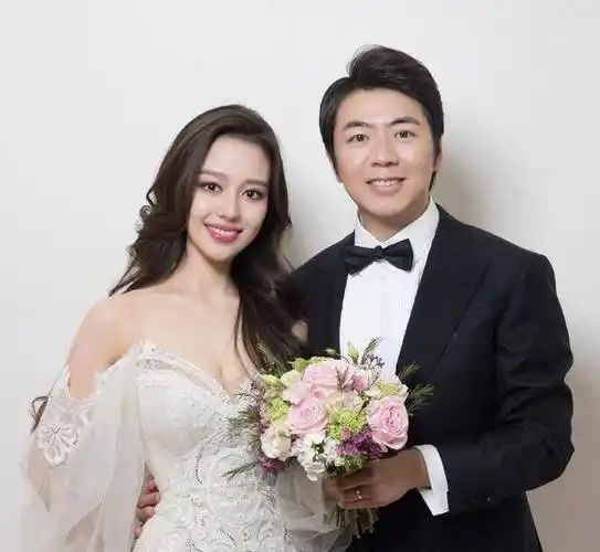 公司方有意让tfboys带二团,马嘉祺选择王俊凯,准备单独一带一_沈月