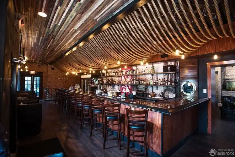 创意酒吧小吧台装修吊顶设计效果图