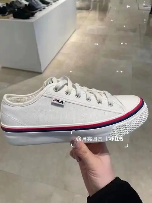 斐乐帆布鞋fila