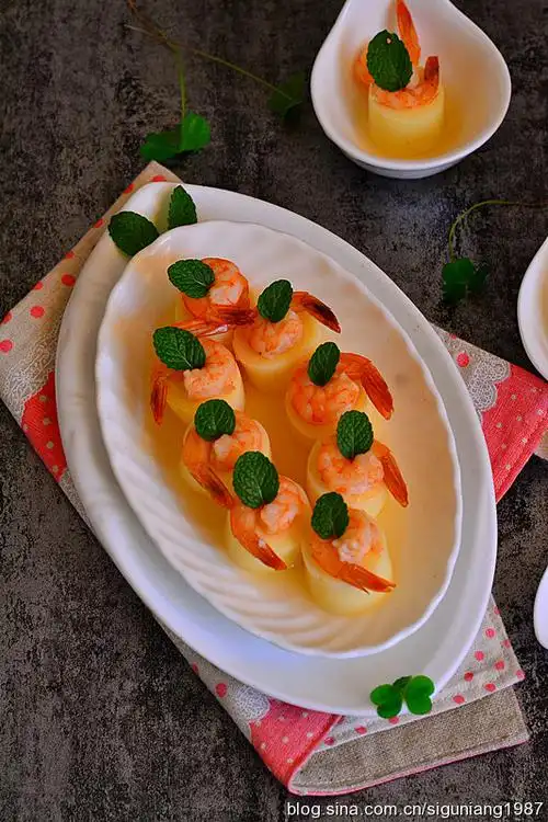 春节家宴小资菜--豆腐蒸虾仁(图)