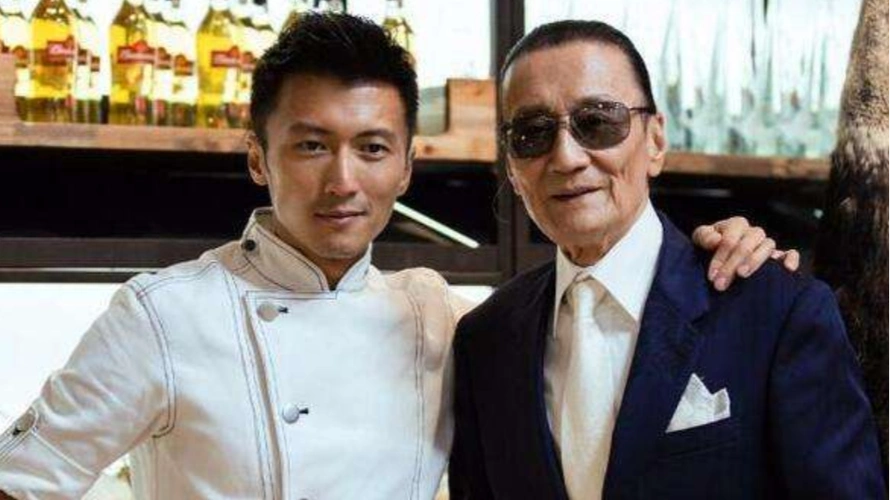 回顾谢贤近70岁时与20岁少女相恋两千万分手费是否符合市场规律