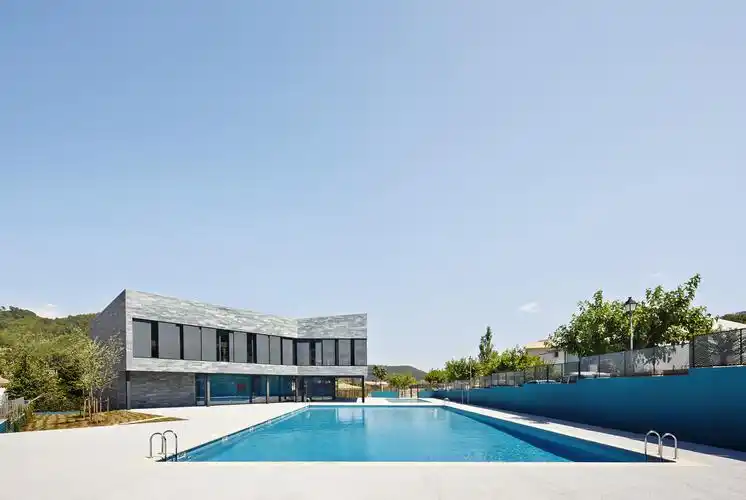 西班牙体育中心游泳馆-fermín alava-体育建筑案例-筑龙建筑设计论坛