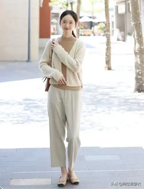 杏色的最佳搭配颜色最正确的配色指南