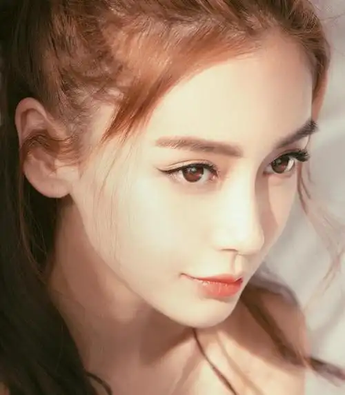 五位拥有高鼻梁的女星,直到董洁出现后,堪称人偶般的鼻梁