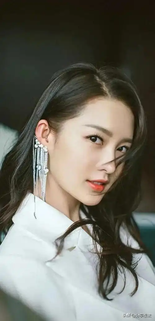 李沁明星壁纸36