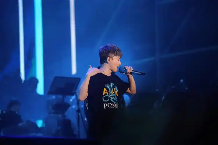 (jason zhang),1982年12月20日出生于四川省成都市,中国流行男歌手