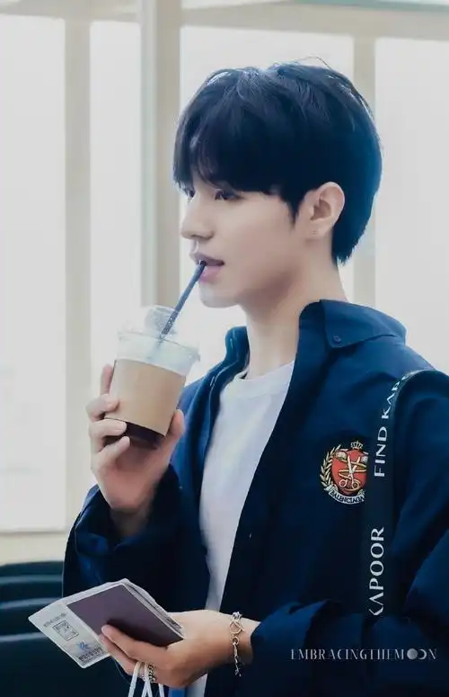 王子浩##枣间time