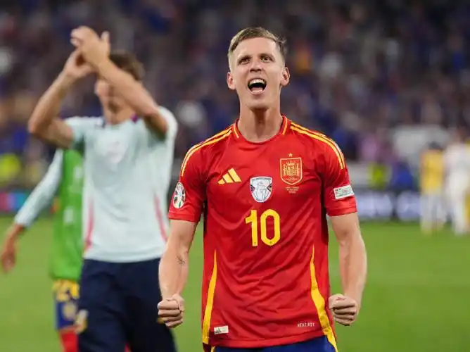 登陆英超!西班牙球星欧洲杯后转会,即将加盟曼城