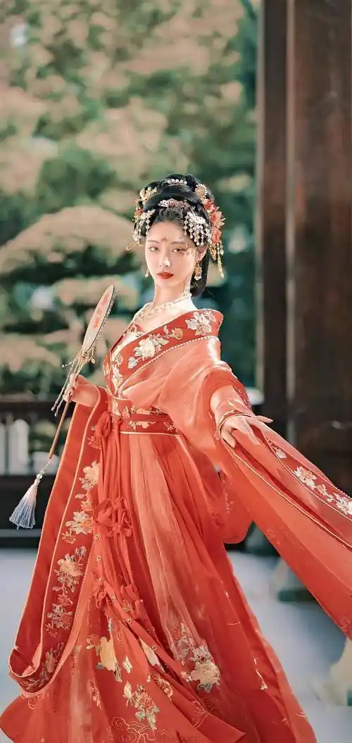 许佳琪穿汉服也太美了,网友表示:快多拍点古装剧吧_姐姐_配饰_整体