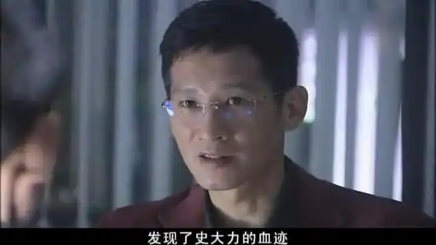 现场铁证:警察搜查饭店后厨,发现一滩血,没想到竟然是人血|悬疑片