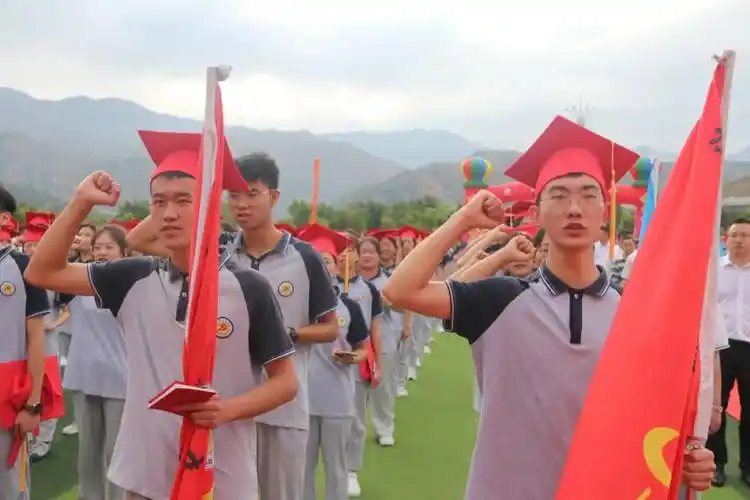 青春心向党盐边中学成人典礼仪式感满满