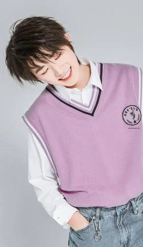 宋亚轩说自己18岁大家的反应(十七岁经历了八次全网黑)(28)